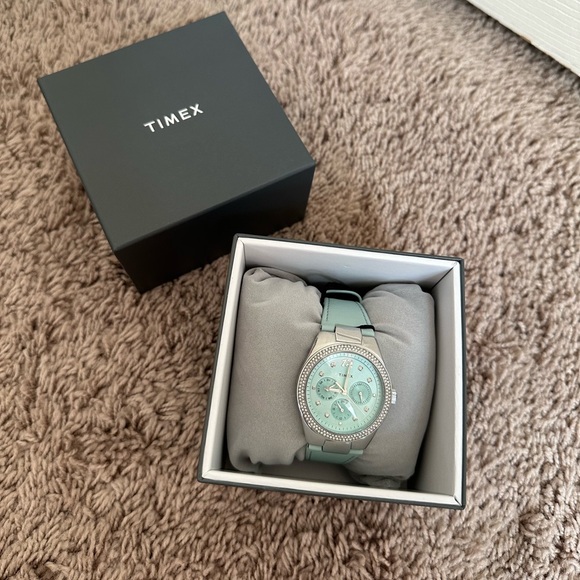 NWT WOMEN’S SIMONE TIMEX WATCH - Picture 5 of 6